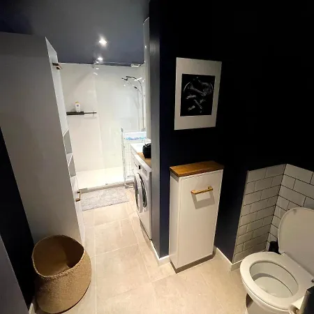Et Spacieux Apartment *
